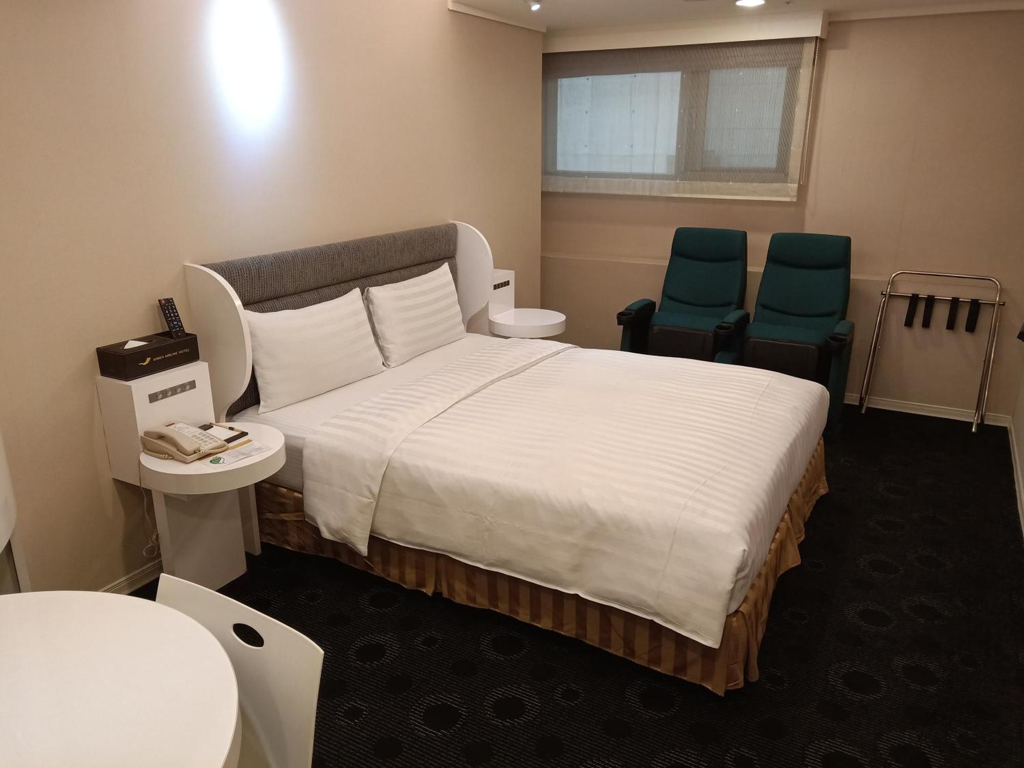 Ximen Airline Hotel Taipei Exterior photo