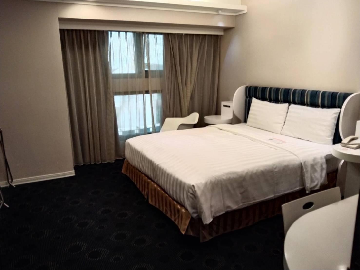 Ximen Airline Hotel Taipei Exterior photo