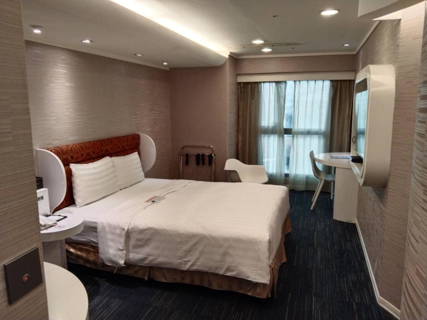 Ximen Airline Hotel Taipei Exterior photo