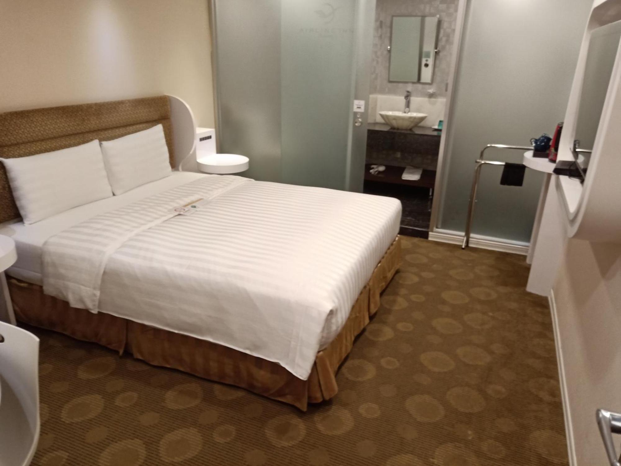 Ximen Airline Hotel Taipei Exterior photo